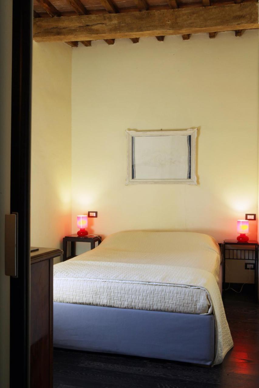 La Costarella - With Cozy Terrace Apartamento Siena