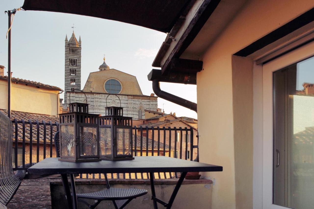 La Costarella - With Cozy Terrace Apartamento Siena